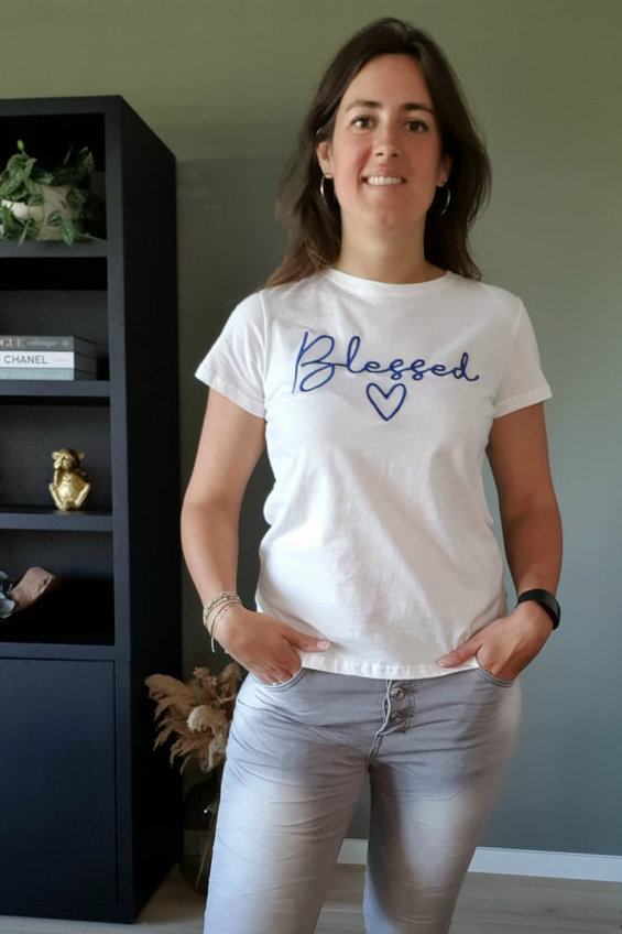 T-shirt "Blessed" wit