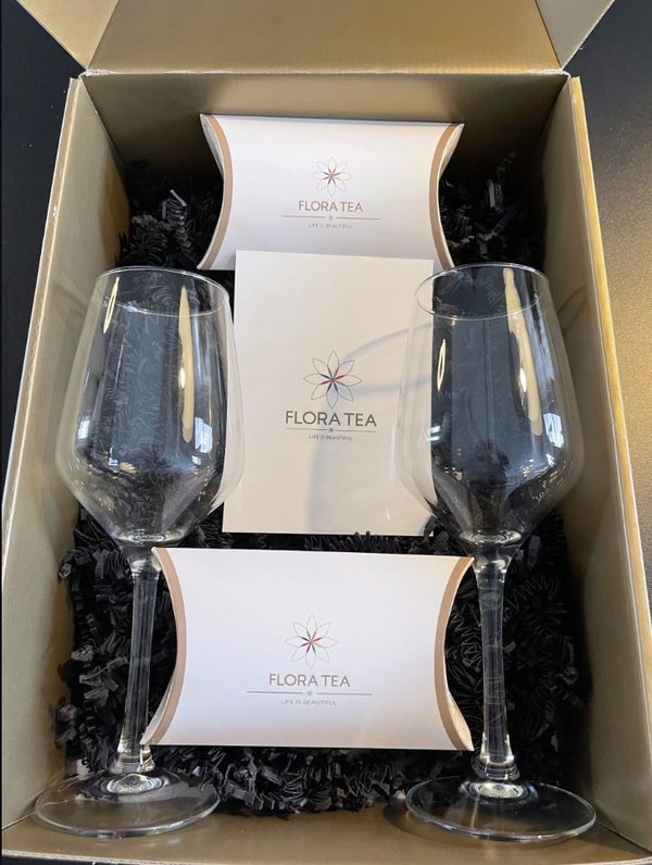 Flora Tea luxe gift set