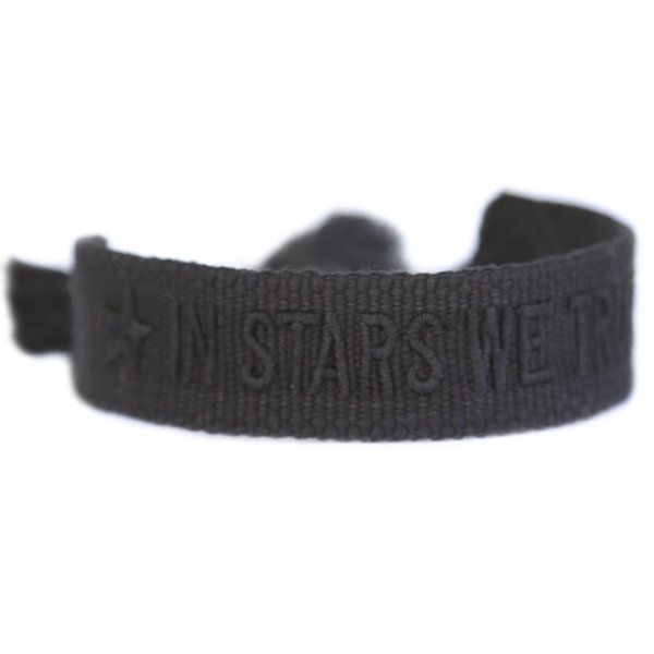 Geweven armband in stars we trust black